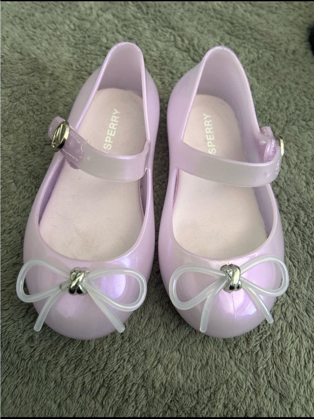 Girl’s Sperry flat shoes size 6